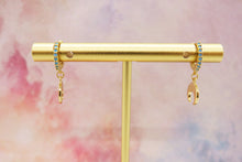 Load image into Gallery viewer, moonstruck huggie earring
