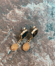 Load image into Gallery viewer, druzy suzy earring
